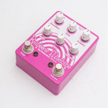 Earthquaker Devices Rainbow Machine Polyphonic Pitch Mesmerizer 