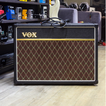 VOX AC15C1