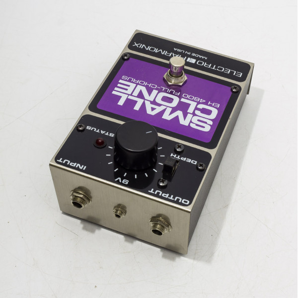 Electro-Harmonix EH4600 Small Clone Analog Chorus