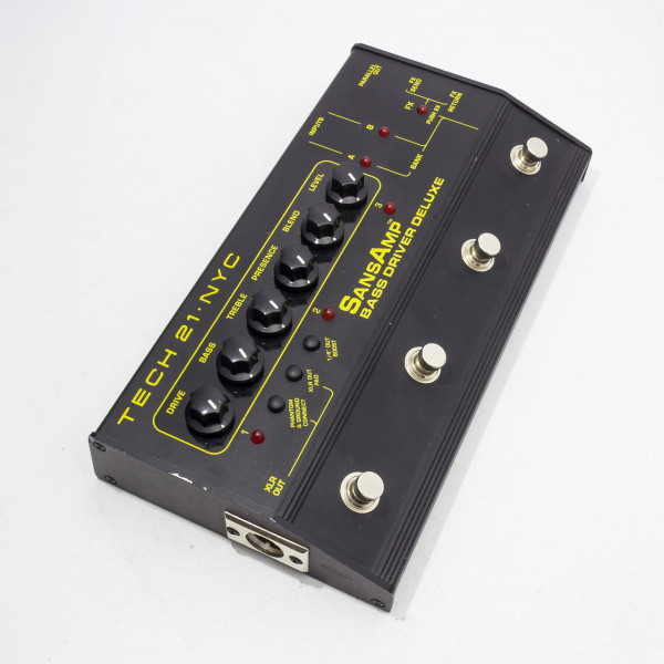 Tech 21 Sansamp Programmable Bass Driver Deluxe