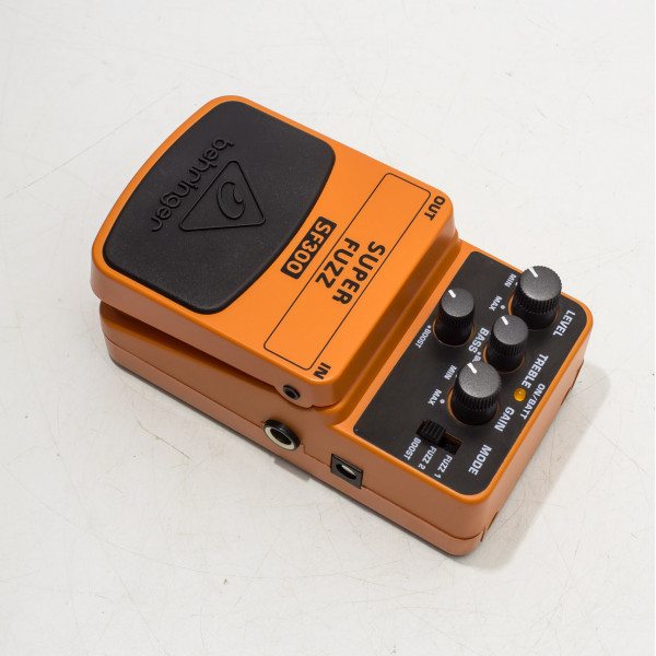 Behringer SF300 Super Fuzz