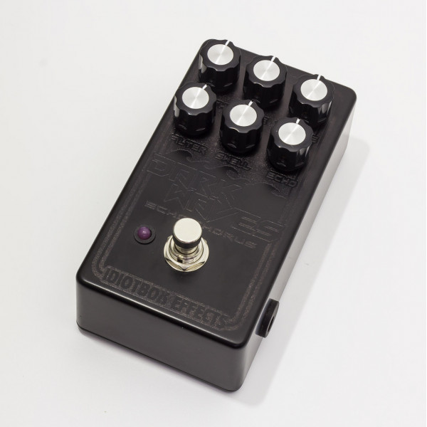 IdiotBox Effects Dark Waves Echo Chorus IdiotBox Effects Dark Waves Echo Chorus