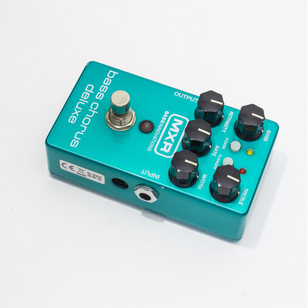 MXR M83 Bass Chorus Deluxe