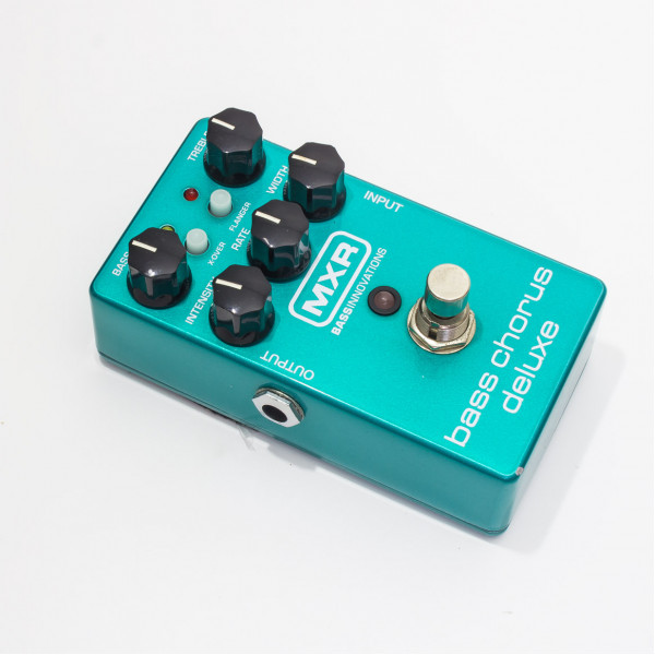 MXR M83 Bass Chorus Deluxe