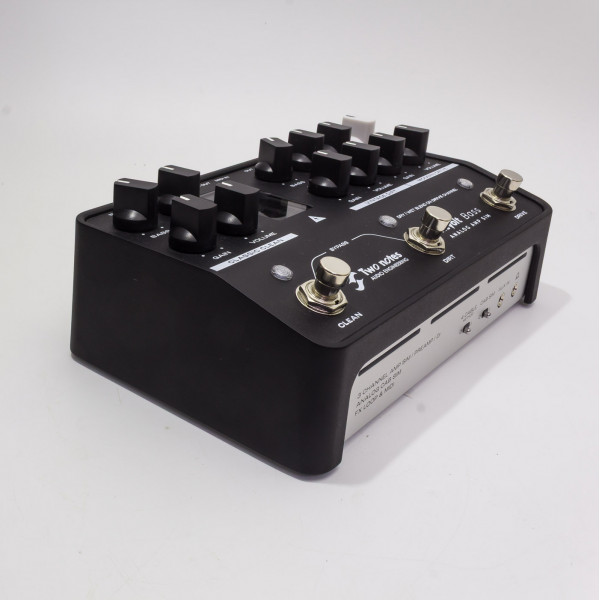 Two Notes ReVolt Bass Preamp Two Notes ReVolt Bass Preamp