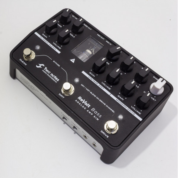 Two Notes ReVolt Bass Preamp Two Notes ReVolt Bass Preamp