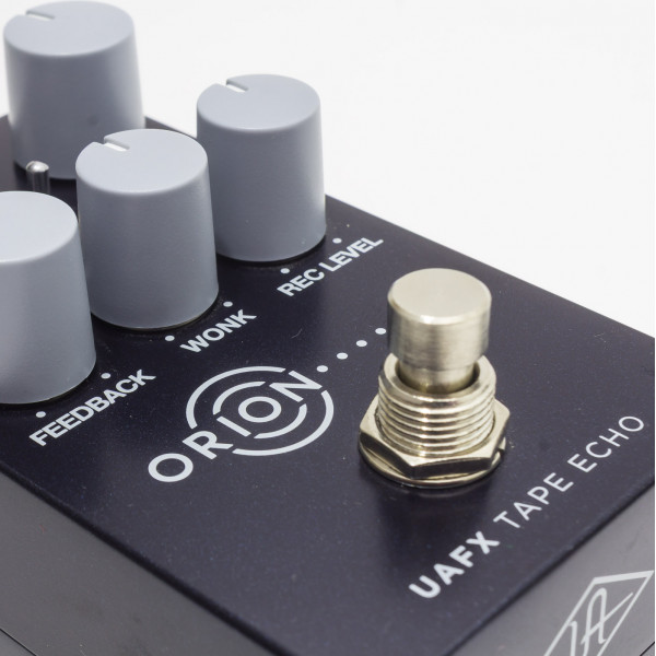 Universal Audio UAFX Orion Tape Echo Universal Audio UAFX Orion Tape Echo