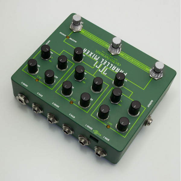 Electro-Harmonix Tri Parallel Mixer Electro-Harmonix Tri Parallel Mixer