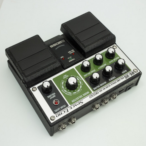 Boss RE-20 Space Echo Dealy Reverb