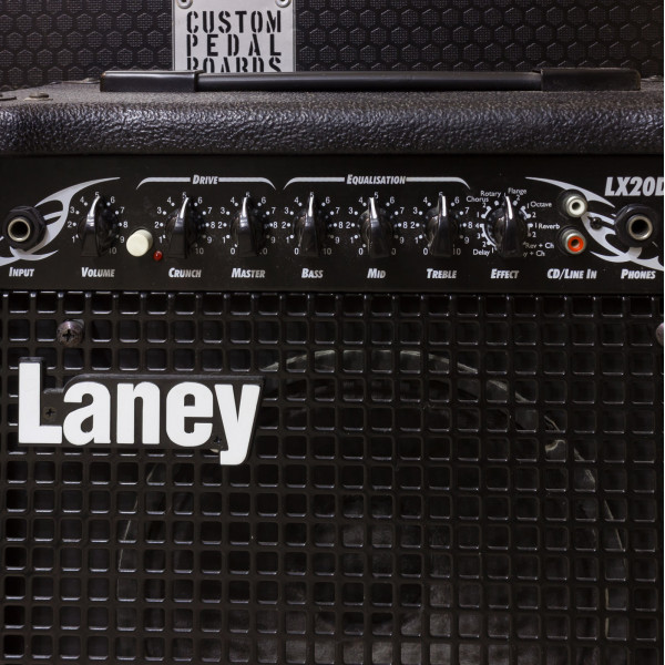 Гитарный комбо Laney LX20D