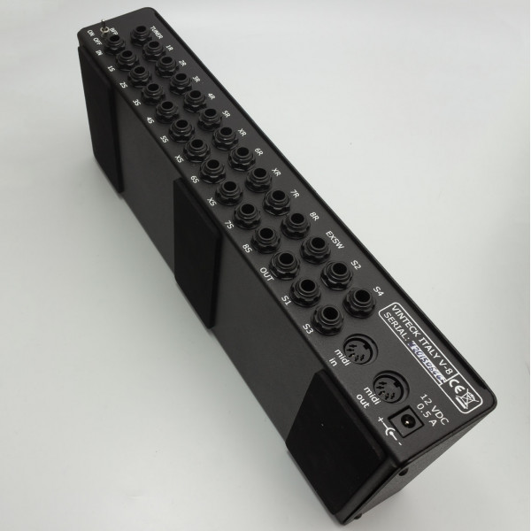 Vinteck V-8 Advanced Switching System Pedalboard